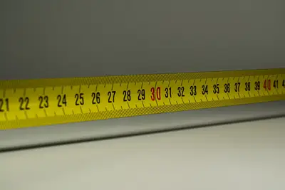 Was bedeutet Präzision im Kontext der Messunsicherheit?