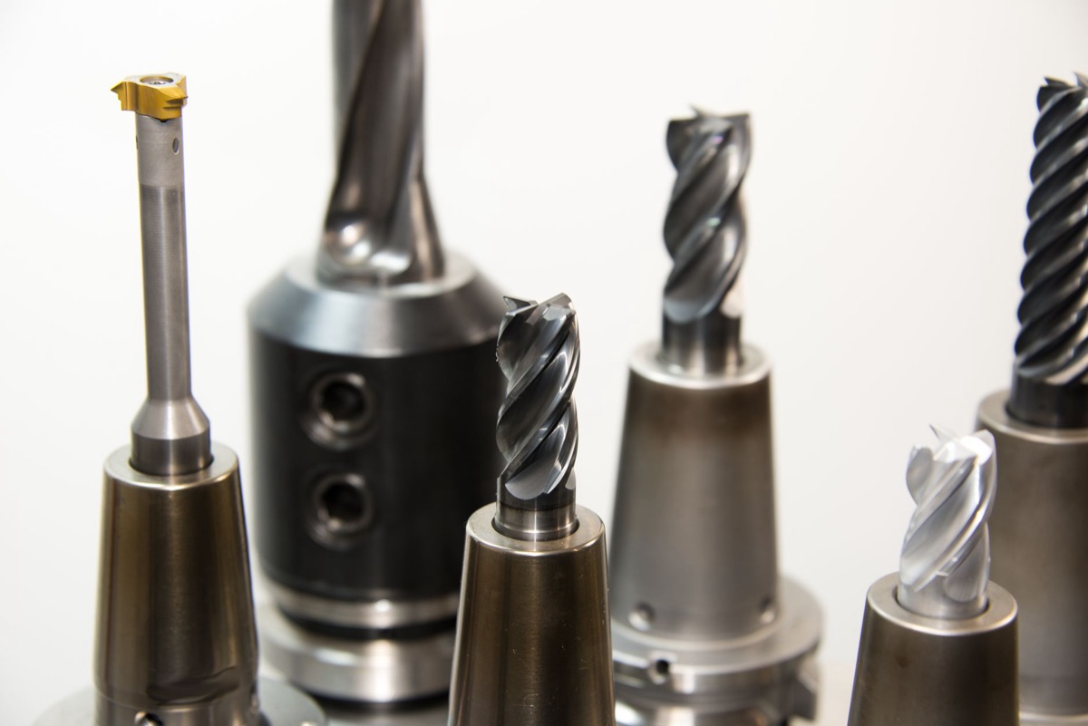 Hitachi drill set in gebruik
