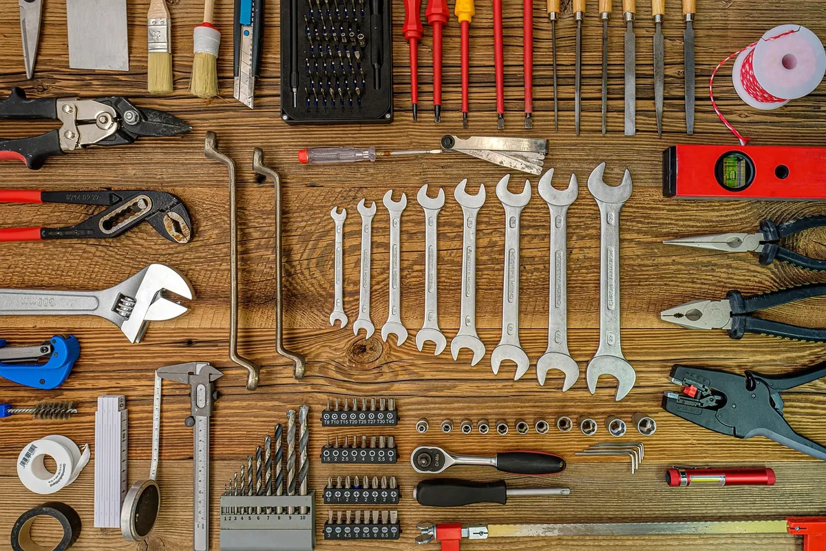 tool, workshop, equipment, screwdriver, open-ended wrench, pliers, ratchet, paint brush, spatula, spirit level, caliper, saw, please, craft, workshop, workshop,