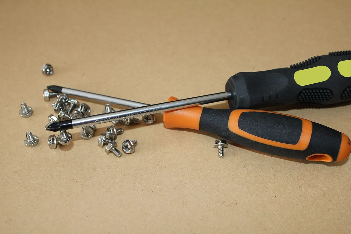 screws, screwdriver, magnetic point, computer maintenance, parts, fix, repair, build, tool, servicing, equipment, service, care, business, industrial, screwdriv